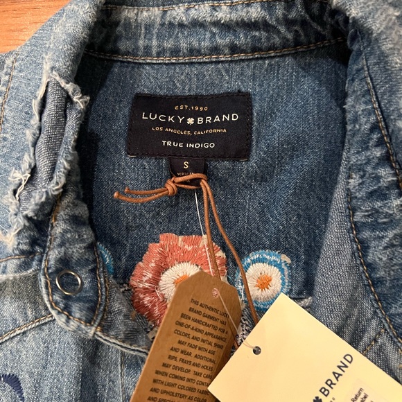 lucky brand Denim top small western wear BRAND NEW - Picture 3 of 6